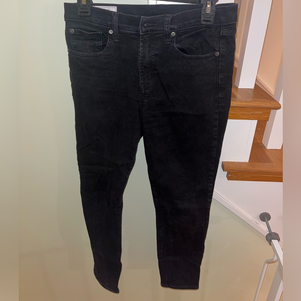 GAP size 8 Regular Mid Rise Skinny Black Jeans